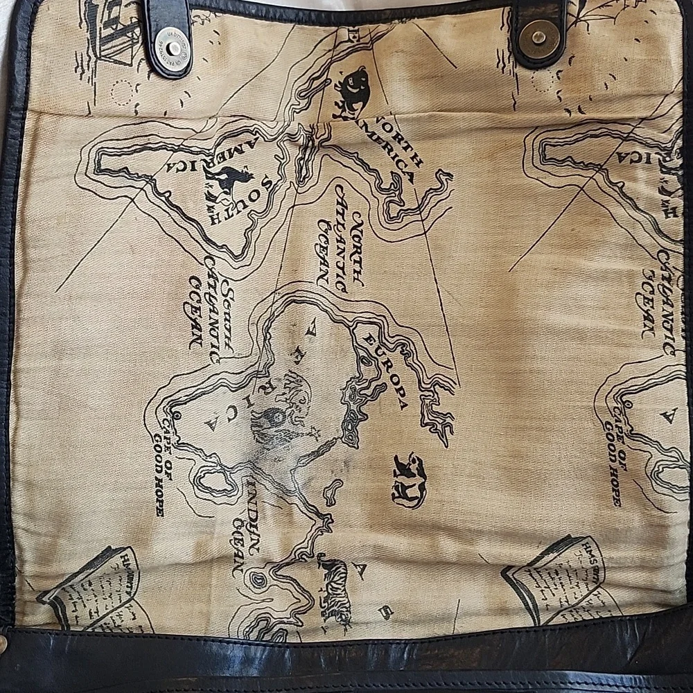 Vintage Unbranded Good Condition Black Leather Shoulder Messenger Bag, $49